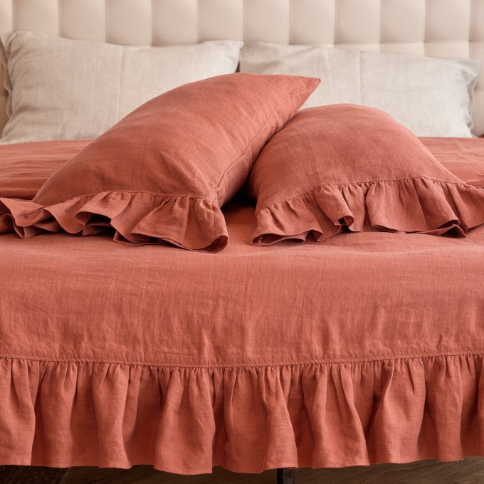 Cinnamon ruffled linen duvet cover