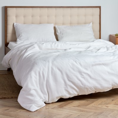 White duvet cover with coconut buttons