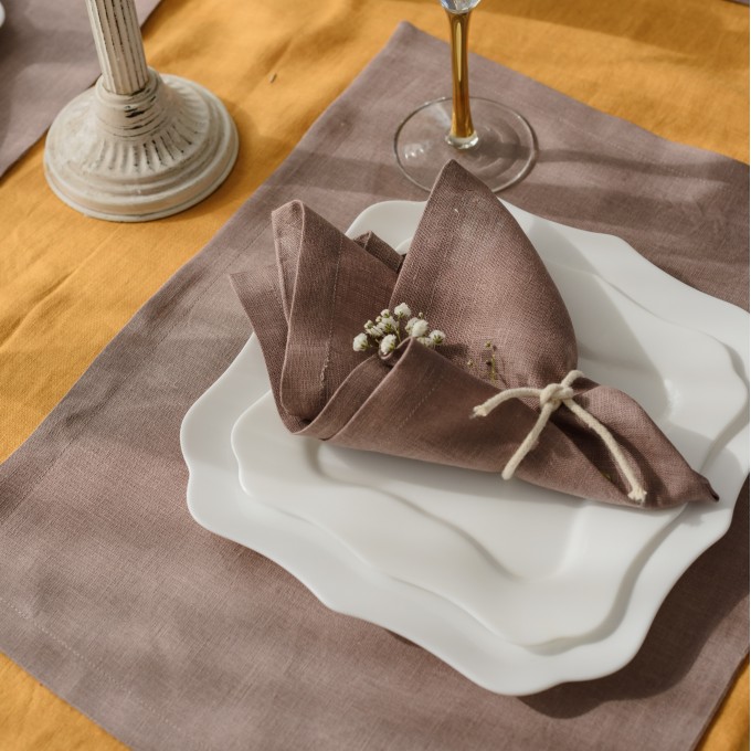 Tan napkins set 