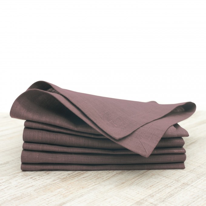 Tan linen napkins set