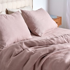 White linen duvet cover and pillowcase set