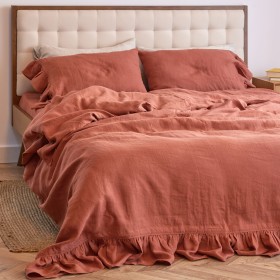 Cinnamon ruffled linen duvet cover Cinnamon ruffled linen duvet cover