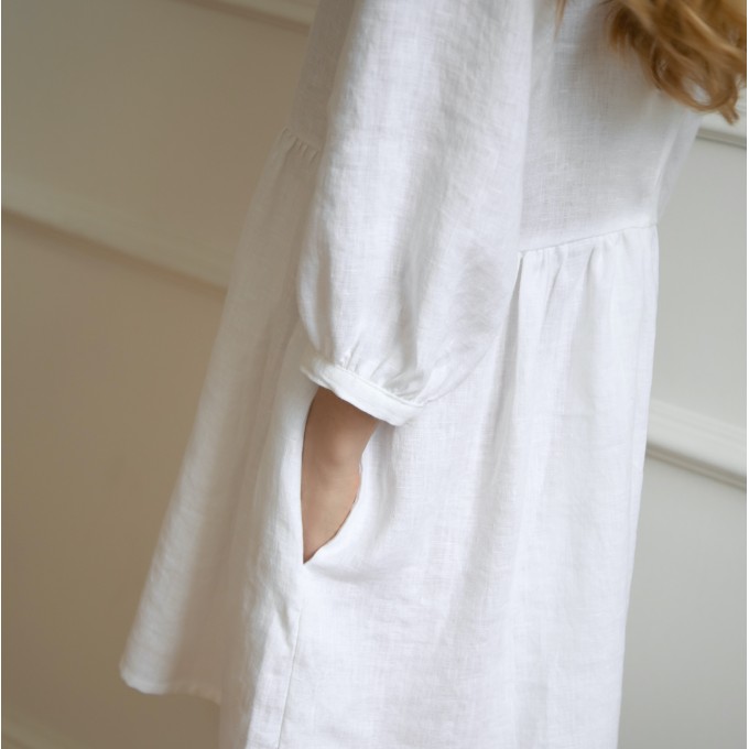 White loose fit v-neck dress Zoie