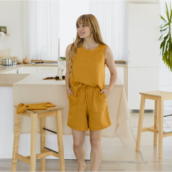 Mustard side pockets drawstring shorts Terra